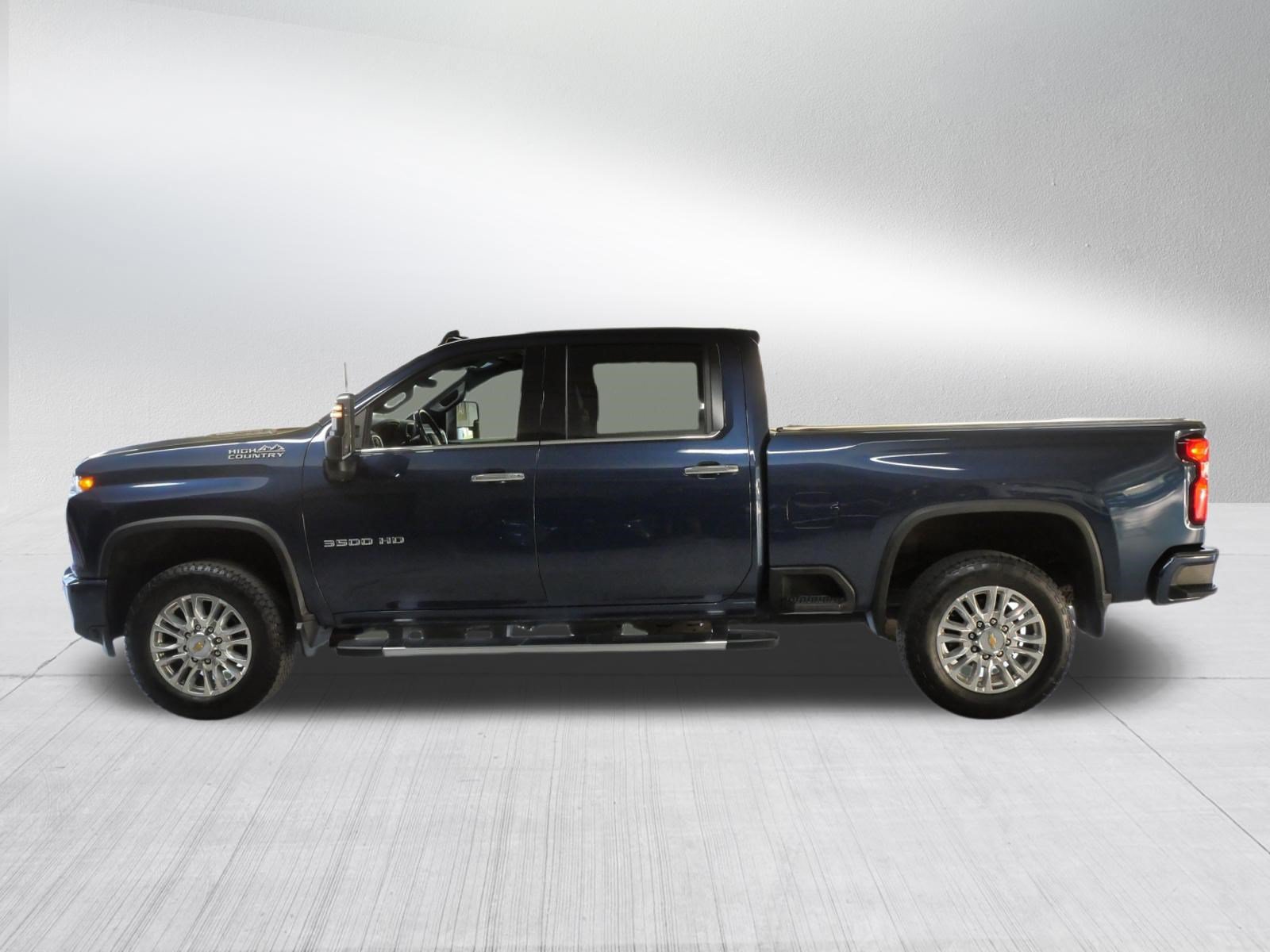Used 2022 Chevrolet Silverado 3500 High Country w/ Z71 Off-Road Package AWD/4WD image 4