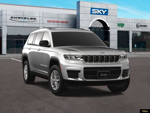 New 2025 Jeep Grand Cherokee L Laredo image 19
