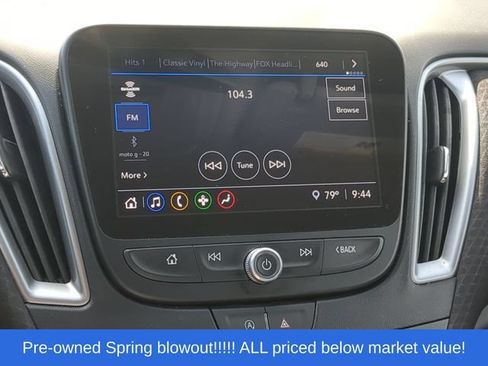 Used 2025 Chevrolet Malibu LT FWD image 30