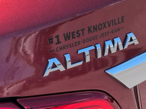 Used 2016 Nissan Altima 2.5 S w/ Power Driver Seat Package FWD image 12