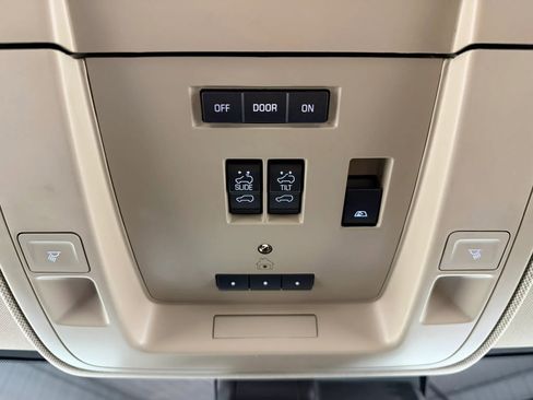 Used 2016 GMC Sierra 3500 Denali w/ Duramax Plus Package AWD/4WD image 28