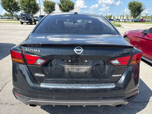 Used 2021 Nissan Altima 2.0 SR FWD image 12