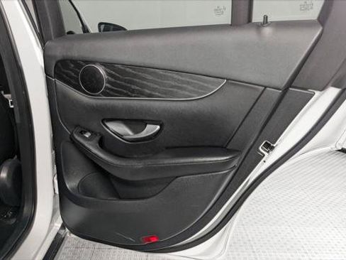 Used 2018 Mercedes-Benz GLC 300 image 17