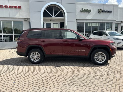 New 2026 Jeep Grand Cherokee L Laredo image 6