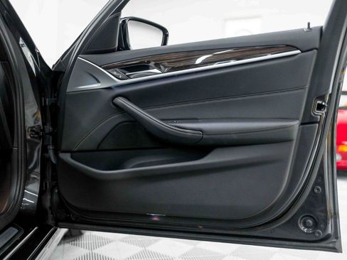 Used 2019 BMW 540i w/ M Sport Package RWD image 61