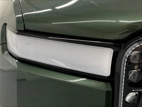 Used 2024 Rivian R1S Adventure Dual AWD/4WD image 38