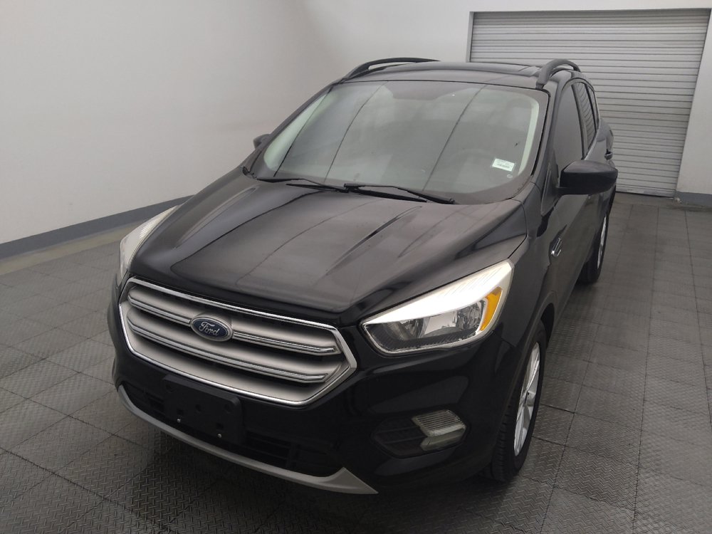 Used 2018 Ford Escape SE FWD image 15