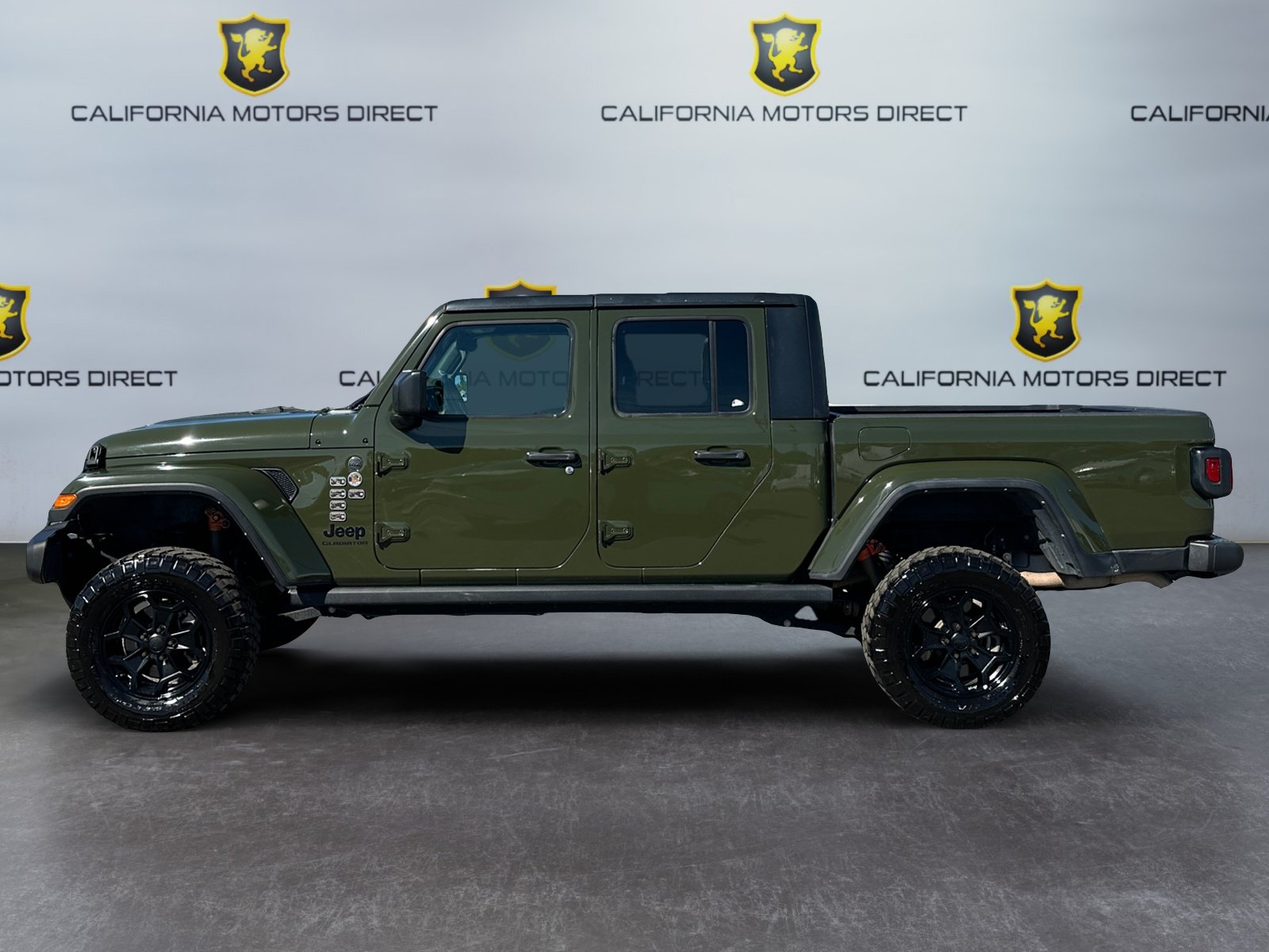 Used 2022 Jeep Gladiator Sport AWD/4WD image 2