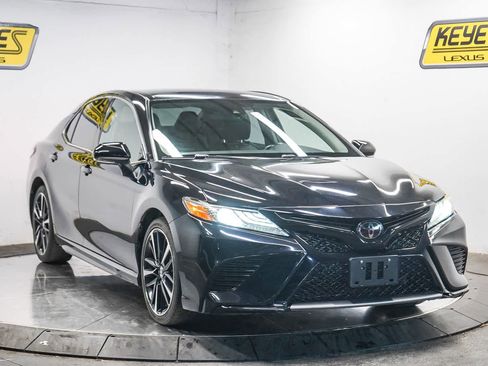 Used 2019 Toyota Camry XSE w/ Carpet Mat Package FWD image 5