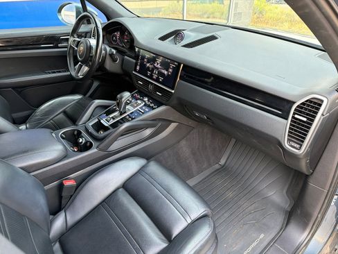 Used 2019 Porsche Cayenne AWD/4WD image 27