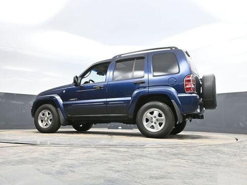 Used 2004 Jeep Liberty Limited w/ Trailer Tow Group image 41