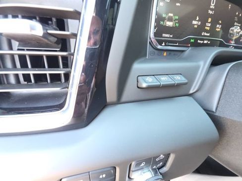 Used 2025 GMC Sierra 2500 Denali Ultimate w/ Max Trailering Package AWD/4WD image 16