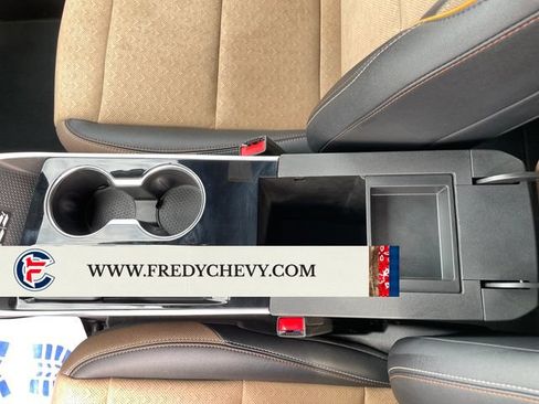 Used 2025 Chevrolet Equinox ACTIV w/ Safety and Technology Package FWD image 28