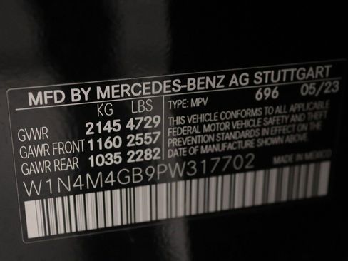 Certified 2023 Mercedes-Benz GLB 250 image 19