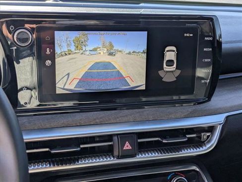 Used 2023 Kia K5 EX image 13