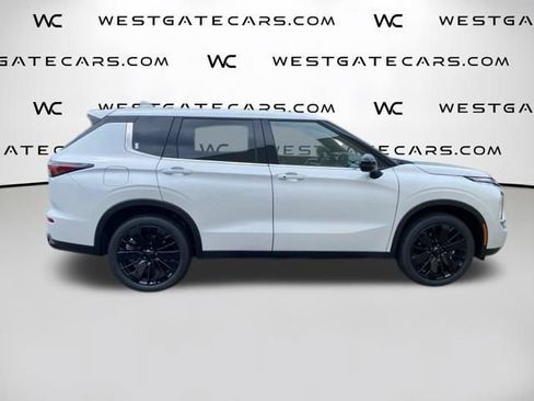 New 2026 Mitsubishi Outlander LE FWD image 28