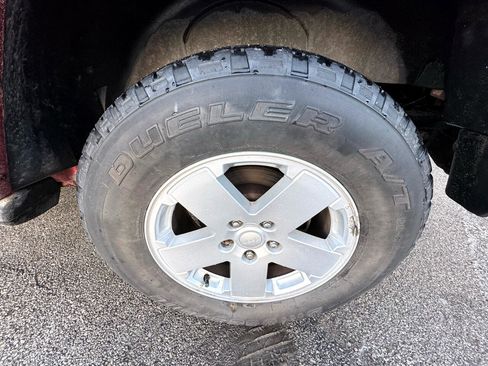 Used 2008 Jeep Wrangler Sahara w/ Dual Top Group image 14