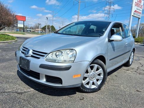 Used 2009 Volkswagen Rabbit S image 1