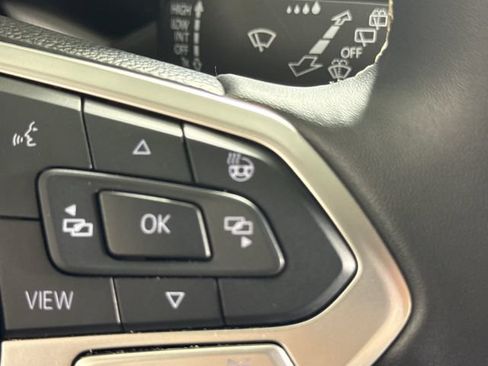 Used 2024 Volkswagen Taos S FWD image 33