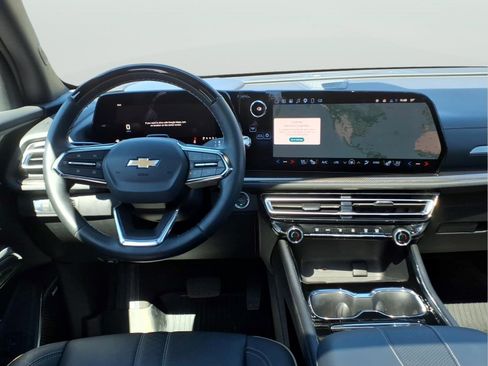 Used 2025 Chevrolet Traverse High Country w/ LPO, Floor Liner Package image 10