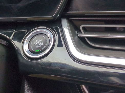 Certified 2024 Chevrolet Trax RS w/ Driver Confidence Package image 17