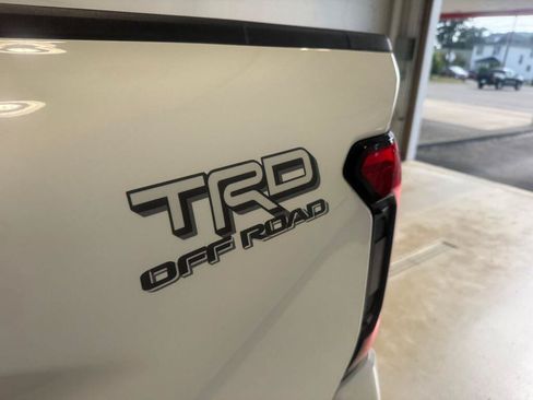 Used 2024 Toyota Tacoma TRD Off-Road w/ TRD Off Road Upgrade Package AWD/4WD image 16