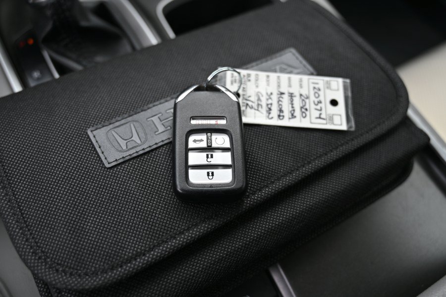 Used 2020 Honda Accord EX-L image 29
