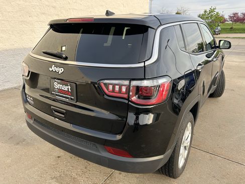 Used 2024 Jeep Compass Sport AWD/4WD image 6