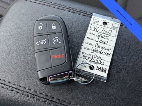 New 2025 Jeep Compass Latitude w/ Sun & Sound Group image 32