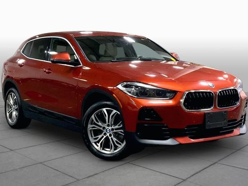 Used 2022 BMW X2 xDrive28i w/ Premium Package AWD/4WD image 3