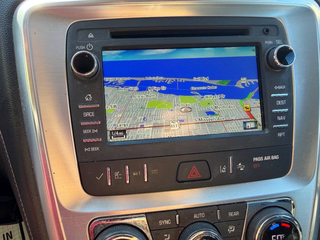 Used 2016 GMC Acadia SLT w/ Open Road Package FWD image 11