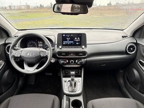 Used 2022 Hyundai Kona SEL image 25