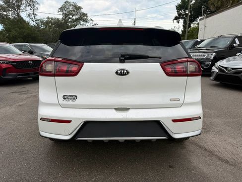 Used 2019 Kia Niro LX FWD image 4