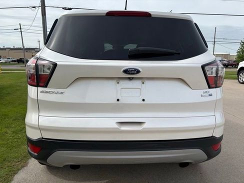 Used 2018 Ford Escape SE w/ SE SYNC Package AWD/4WD image 12