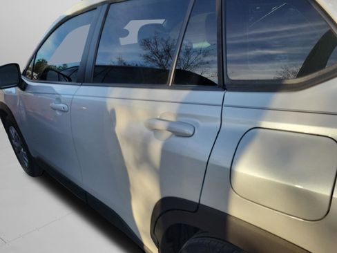 Used 2023 Toyota Corolla Cross L image 18