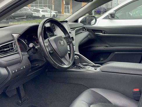 Used 2023 Toyota Camry XSE FWD image 30