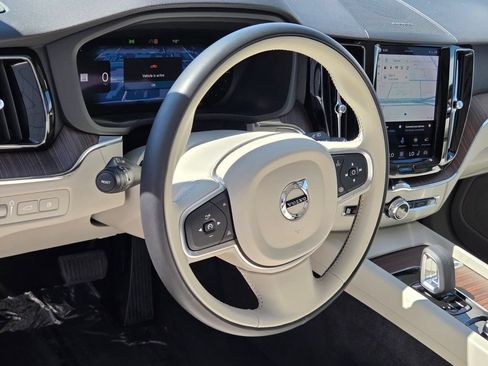 Used 2022 Volvo XC60 T8 Inscription Expression w/ Advanced Package AWD/4WD image 24