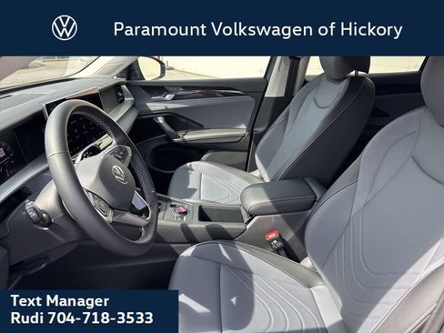 New 2026 Volkswagen Tiguan SE AWD/4WD image 21