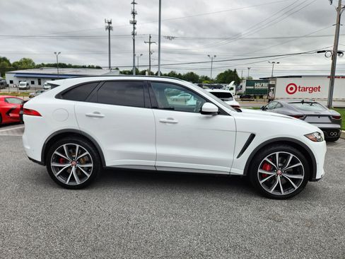 Used 2020 Jaguar F-PACE SVR image 6
