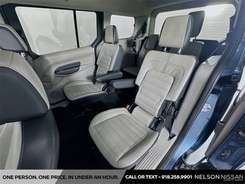 Used 2019 Ford Transit Connect Titanium w/ Titanium Premium Package image 25