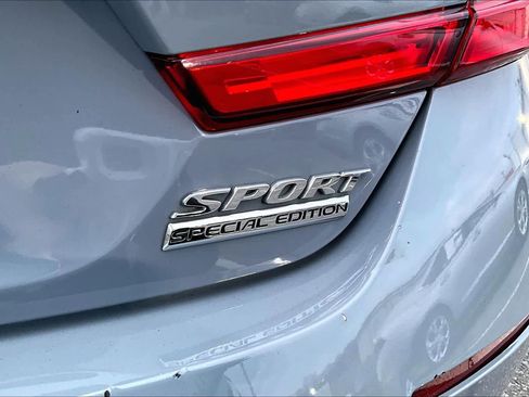 Used 2022 Honda Accord Sport Special Edition image 9