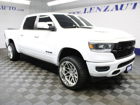 Used 2020 RAM 1500 Laramie AWD/4WD image 3