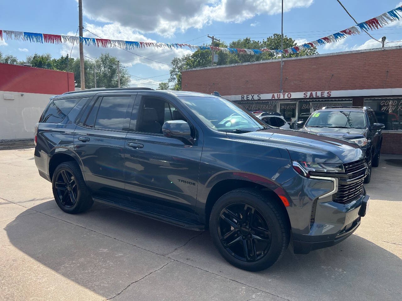 Used 2021 Chevrolet Tahoe RST w/ Luxury Package AWD/4WD image 5