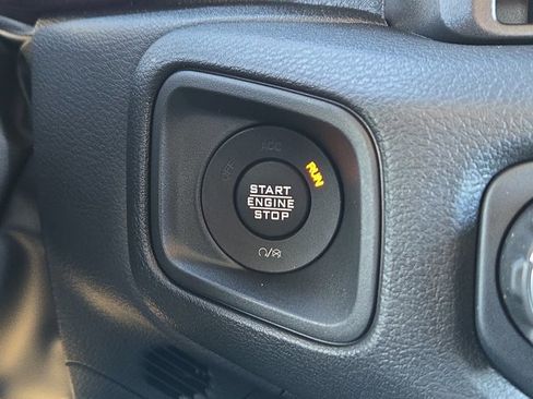 New 2025 Jeep Gladiator Sport image 23