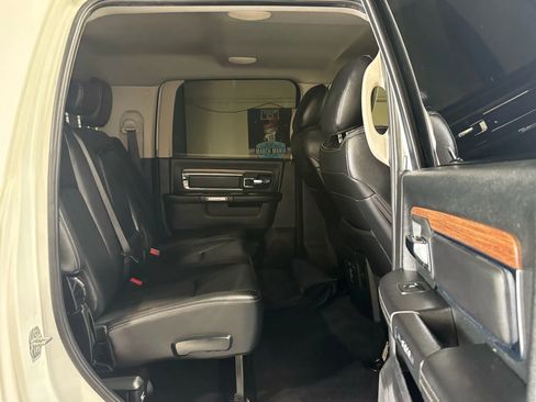 Used 2018 RAM 2500 Laramie w/ Sport Appearance Group image 13