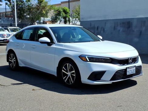 Used 2024 Honda Civic LX image 3
