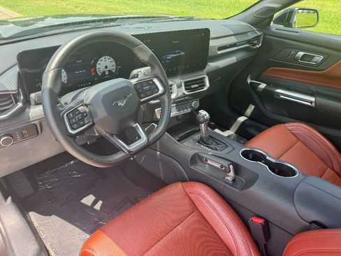 Used 2024 Ford Mustang GT Premium w/ GT Performance Package image 15