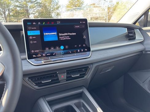 New 2026 Volkswagen Tiguan SE image 19