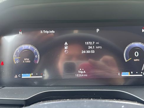 Used 2023 Jeep Grand Cherokee Laredo image 13