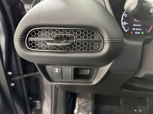 Used 2023 Honda HR-V LX image 16